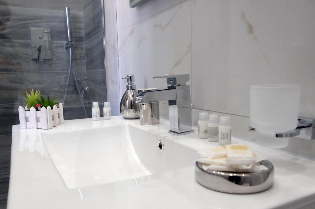 נאפולי Elegance B&B מראה חיצוני תמונה